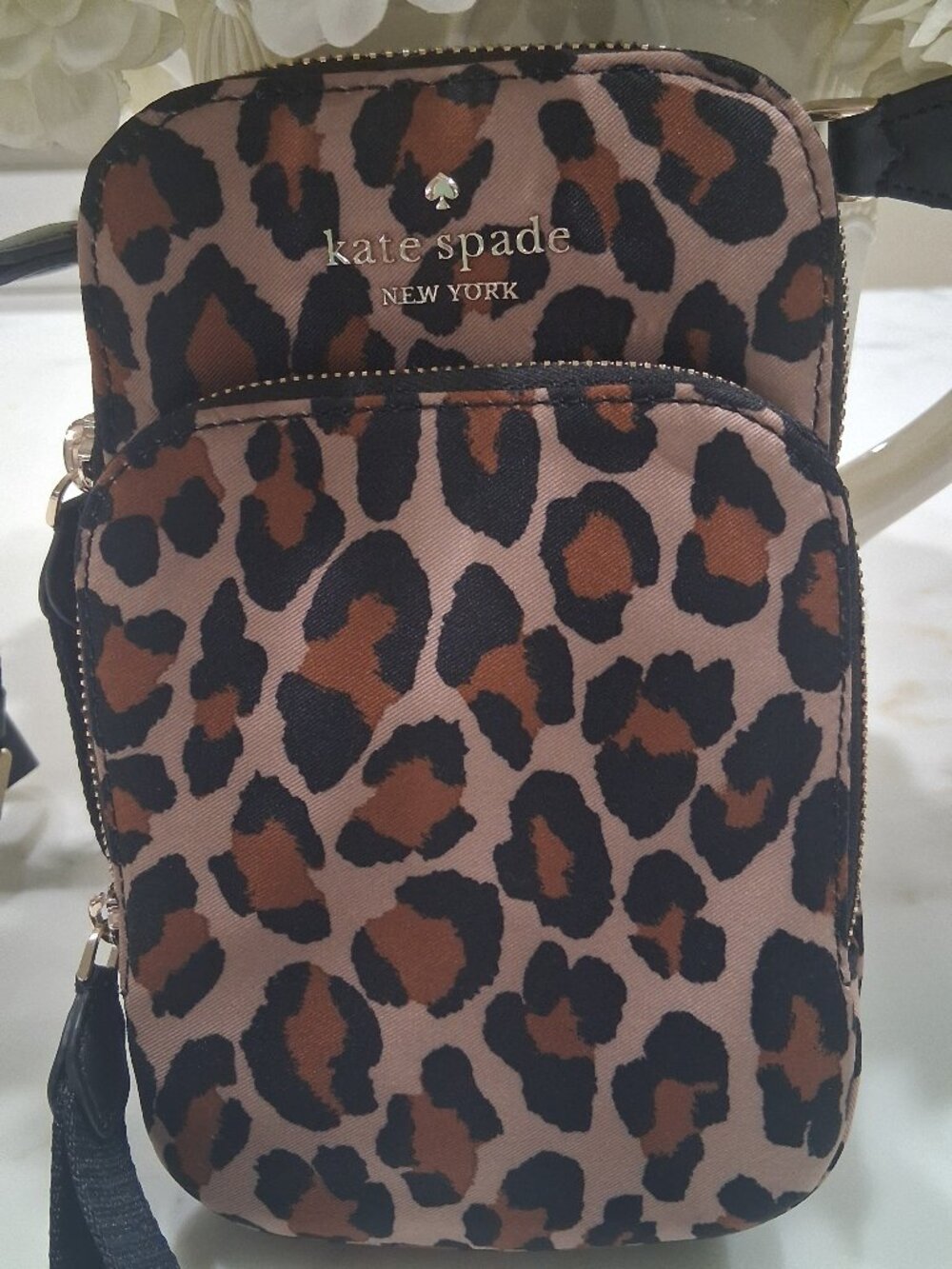 Kate Spade New York Chelsea Leopard Small North South Dual Zip Phone Crossbody